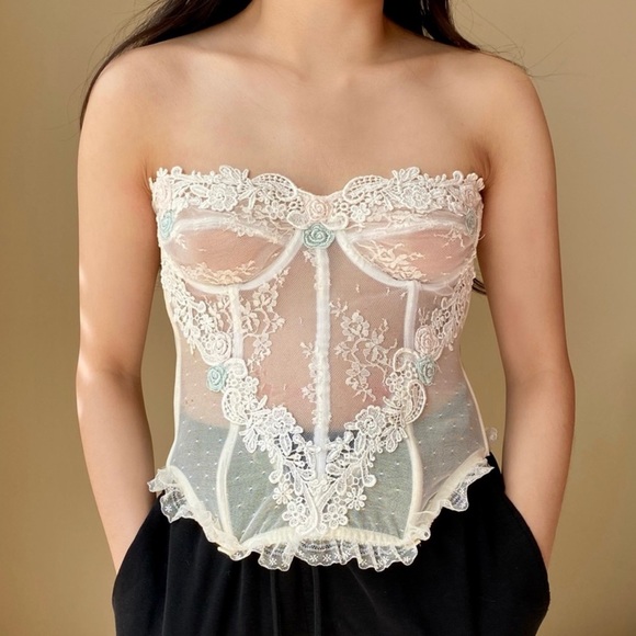 Victoria's Secret Other - Victoria’s Secret Vintage Lace Corset